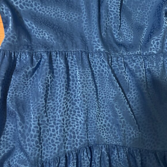 Wolf and Badger Palones Tiered Satin Jacquard Maxi Dress Blue Size 6 - Picture 4 of 7